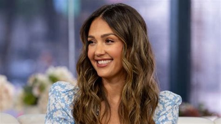 Exploring Jessica Alba's Lip Injections Journey