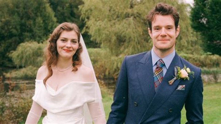 Exploring The Fascinating Connection Between Amber Anderson And Paolo Nutini
