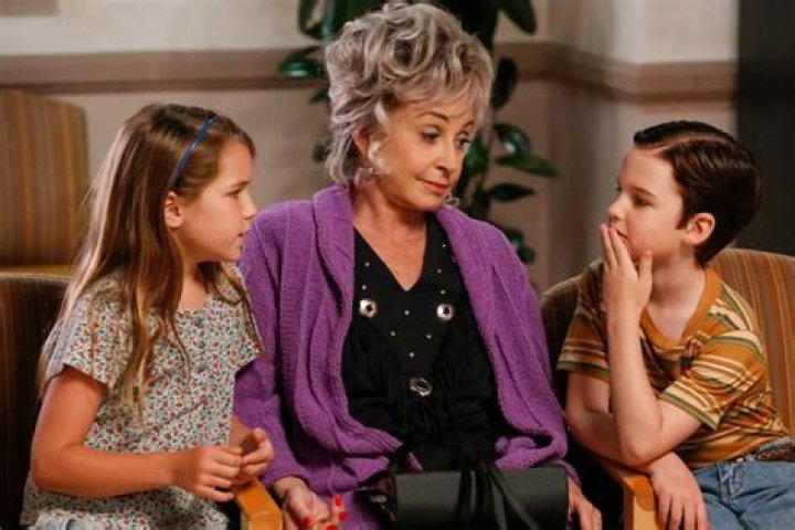 Exploring The Unique Bond: Annie Potts And Mark Hamill Relationship
