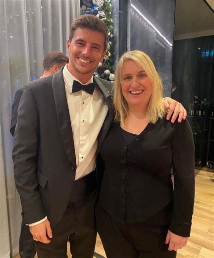 Unveiling The Mystery: Is Emma Hays Married?